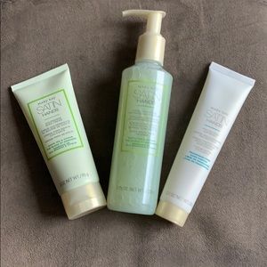 New Mary Kay Satin Hands